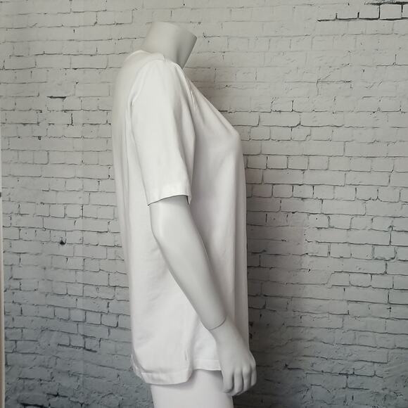 Fila Womens SZ XL Tee T Shirt White Outline Spellout TINY FLAW Stretch Boxy Fit - Picture 4 of 11